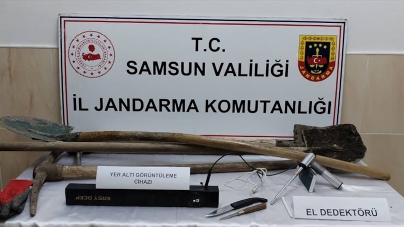 Samsun'da kaçak kazı yapan 5 şüpheli suçüstü yakalandı