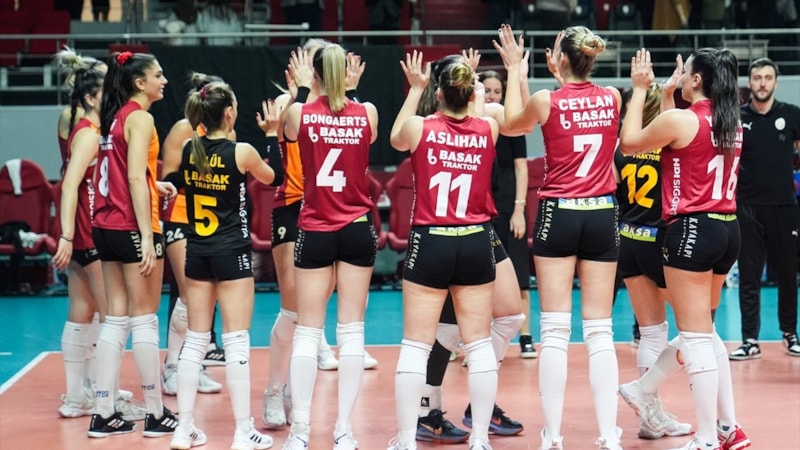 Galatasaray, Olympiakos'u devirdi