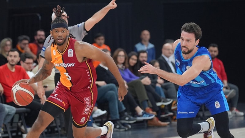 Galatasaray, Türk Telekom'a yenildi