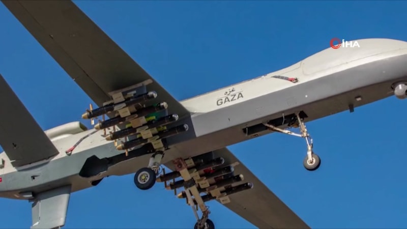 İran, 'Gazze' adını verdiği yeni İHA'sını tanıttı
