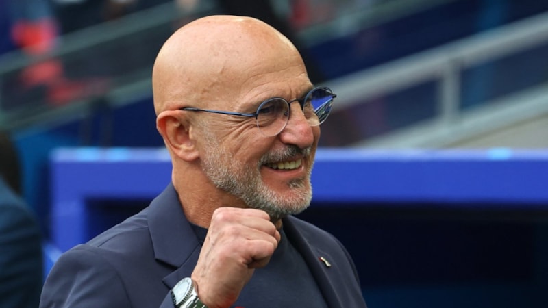 İspanya Milli Takımı'nda Luis de la Fuente'nin sözleşmesi uzatıldı