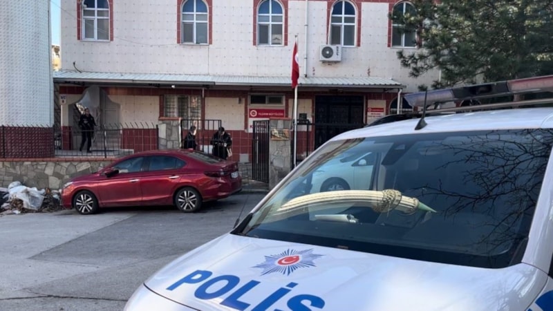 Bursa'da yürürken eski eşi tarafından vuruldu