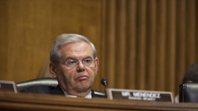 Türkiye karşıtı Bob Menendez'e rüşvet almaktan 11 yıl hapis cezası verildi