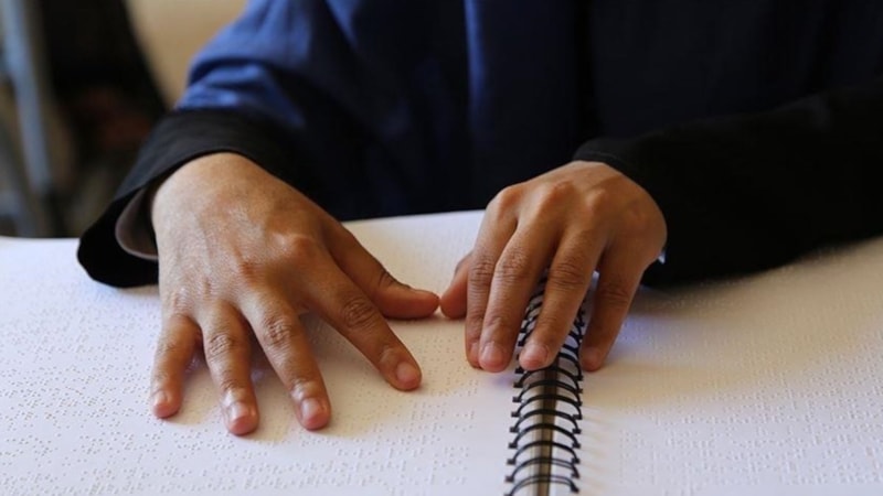 Engellilere bireysel eğitim desteği aylık 6 bin 100 lira oldu