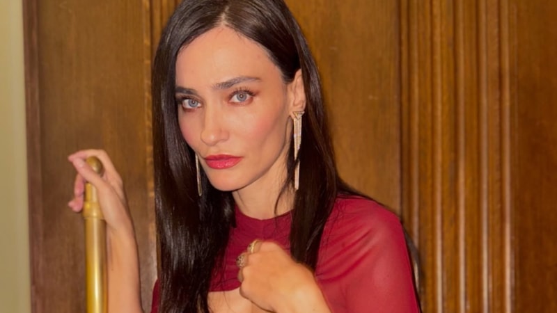 11 yıllık evliliğini bitirdi! Oyuncu Saadet Işıl Aksoy Amerika'dan Türkiye'ye döndü