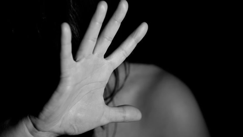 İngiltere'de kadına ve kız çocuğuna şiddette artış