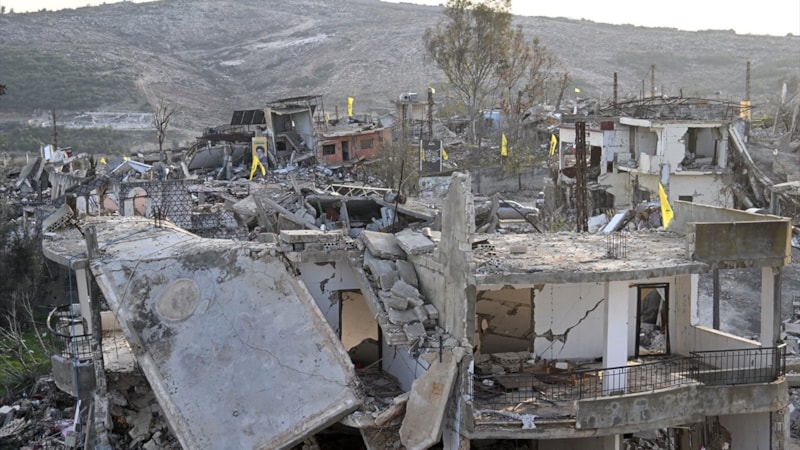 İsrail ateşkesi ihlal edip Lübnan'ı vurdu: 2 ölü