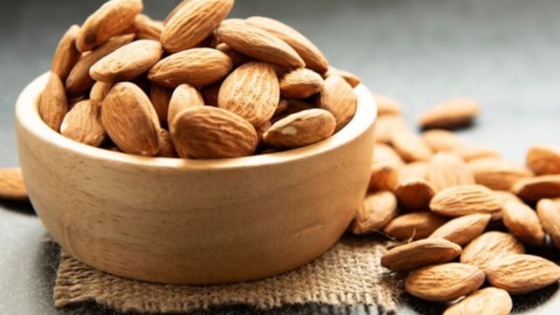 Badem neye iyi gelir? Günde bir avuç badem yemeniz için 5 neden...