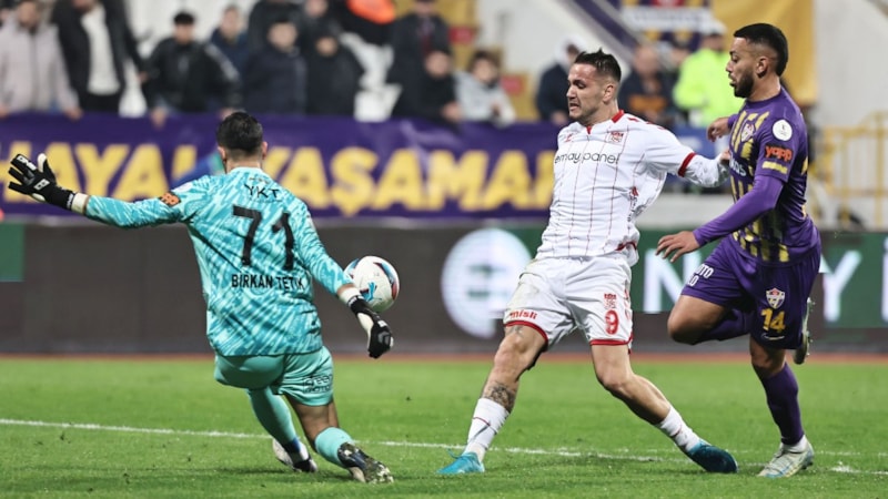 Rey Manaj, Ömer Erdoğan'la tartışma yaşadı