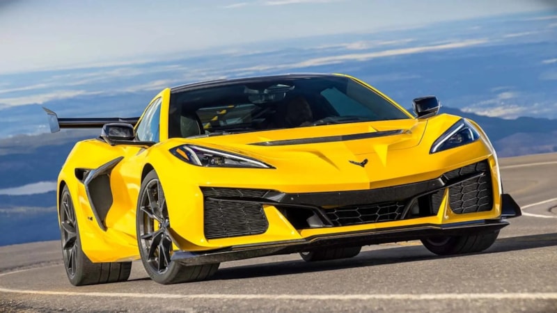 Üretilen ilk Corvette ZR1, 3.7 milyon dolara satıldı