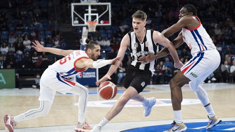 Beşiktaş, Bahçeşehir Koleji'ni yendi