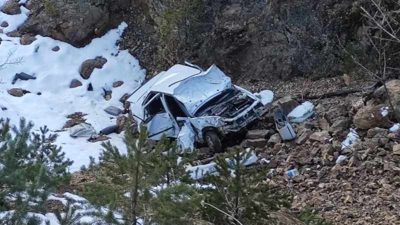 Gümüşhane'de otomobil uçuruma devrildi: 1 ölü
