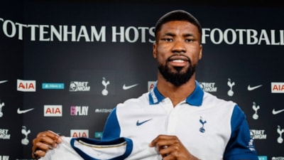 Fenerbahçe ve Galatasaray'ın istediği Kevin Danso, Tottenham'a transfer oldu