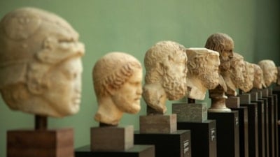 Bir yaşam rehberi: Hayatın Anlamı ve Büyük Filozoflar