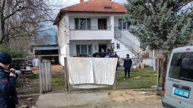 Çanakkale'de dehşet: Çöp kovasından kesik baş çıktı