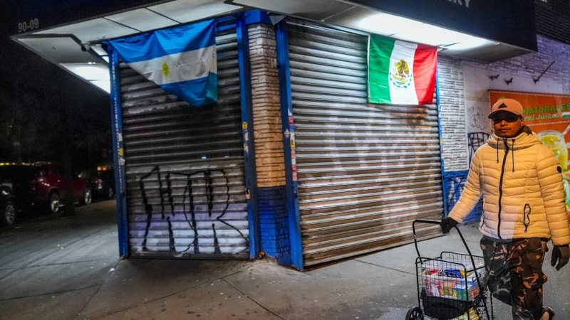 New York’da göçmen karşıtlığına dikkat çekmek için dükkanlar kapatıldı