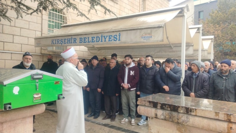 Kırşehir'de annesinin mezarını ziyaretten dönerken öldü: Annemi çok özledim