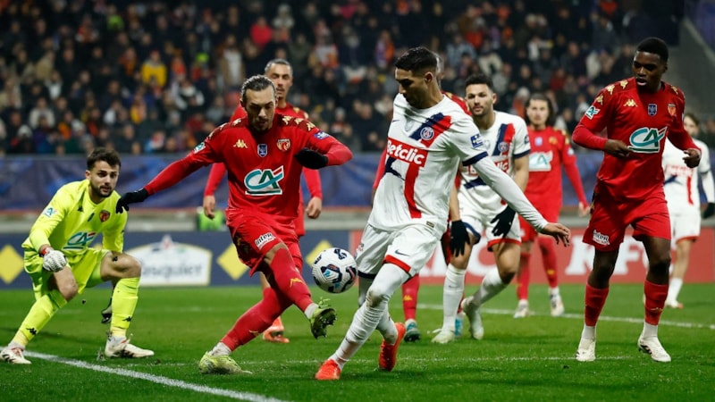 Paris St Germain üçüncü lig ekibini yenerek turladı