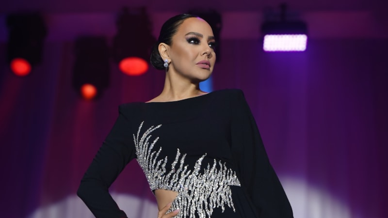 Ebru Gündeş’in 14 Şubat tarifesi! En önden izlemek isteyen sevgililer 100 bin TL verecek!