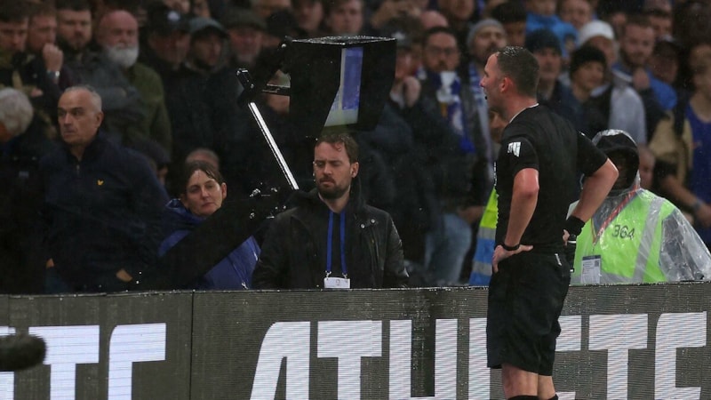 İngilizler açıkladı: Premier Lig'de VAR, 13 kez hatalı karar verdi