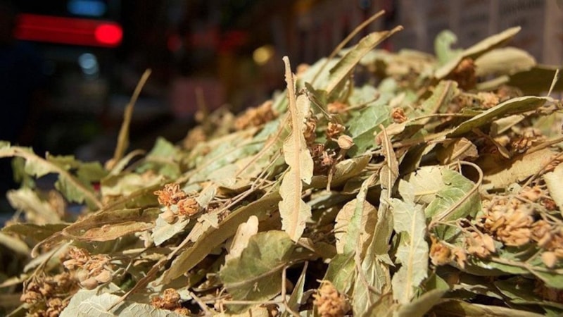 Ihlamurun kilosu altınla yarışınca ilgi azaldı: Onun yerine kış çayları satılıyor