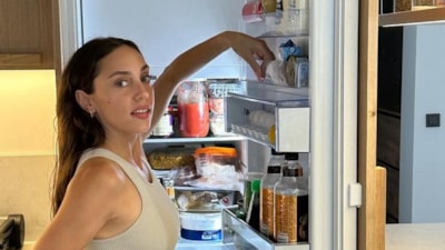 Oyuncu Öykü Karayel'in cesur gala tarzı! Kıyafeti gündem oldu