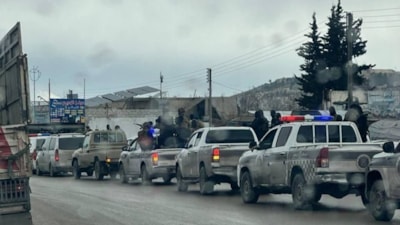 Şam hükümeti Afrin'e girdi: Davul zurnayla karşılandılar