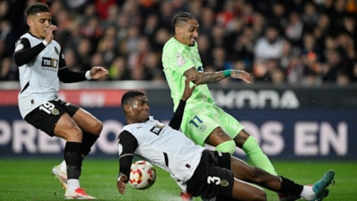 Barcelona'dan Valencia'ya farklı tarife: Yarı finale yükseldiler