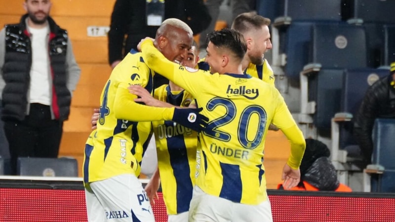 Fenerbahçe'nin Alanyaspor kadrosu! 9 isim yok