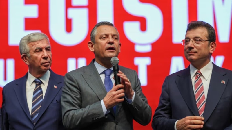 CHP’de kritik zirve: Özel, İmamoğlu ve Yavaş buluşacak