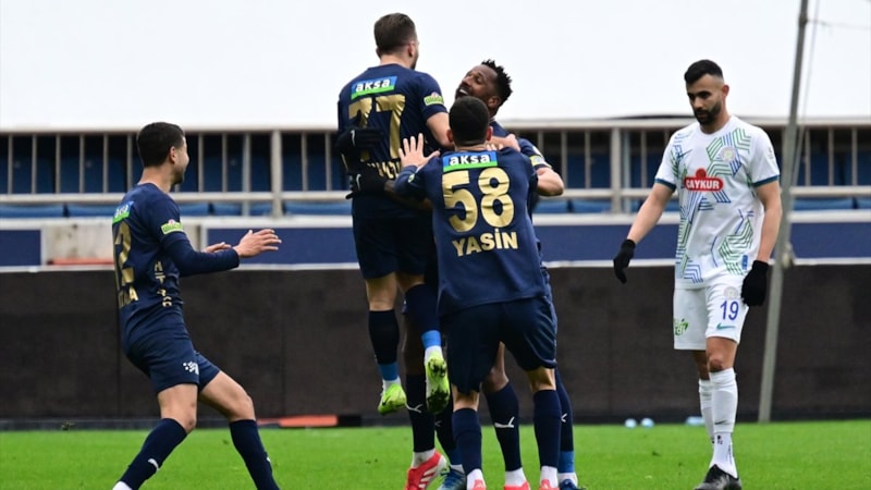 Kasımpaşa, Rizespor'u üç golle geçti