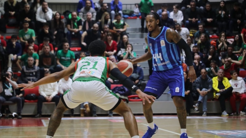 Türk Telekom, Semt 77 Yalovaspor'u mağlup etti