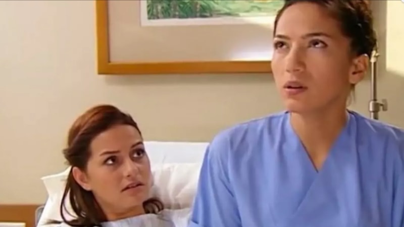 Doktorlar'ın Ela'sı ve Zenan'ı yılar sonra buluştu! Melike Güner ile Yasemin Özilhan'ın son haline yorum yağdı