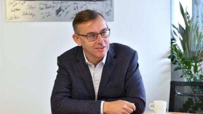 Peugeot'da yeni dönem: CEO'luk koltuğuna Alain Favey oturdu