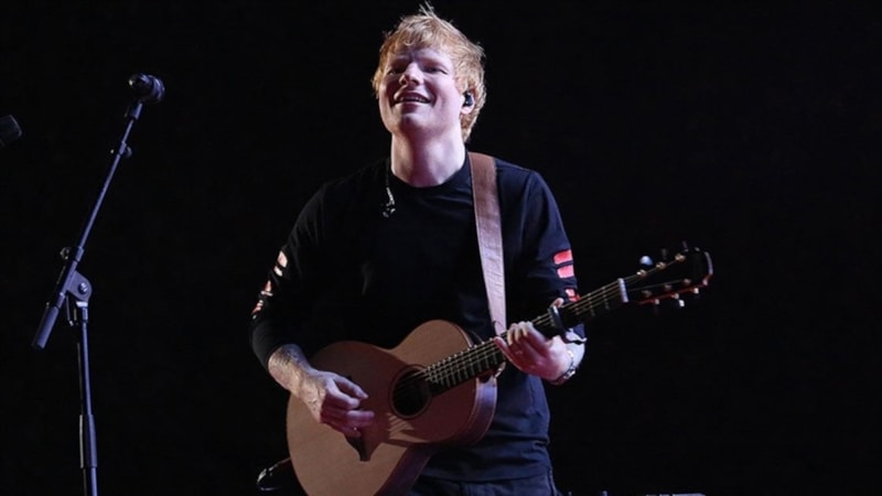 Şarkıcı Ed Sheeran'ın Hindistan'daki sokak performansı engellendi