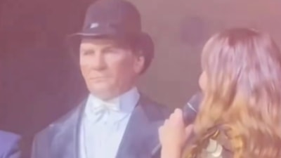 Ziynet Sali'nin sahne aldığı organizasyonda Atatürk sömürüsü