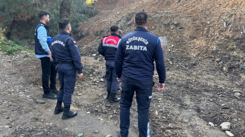 Manisa'da çevreyi kirletenlere sıkı takip: Gizlemeye çalışırken yakalandılar