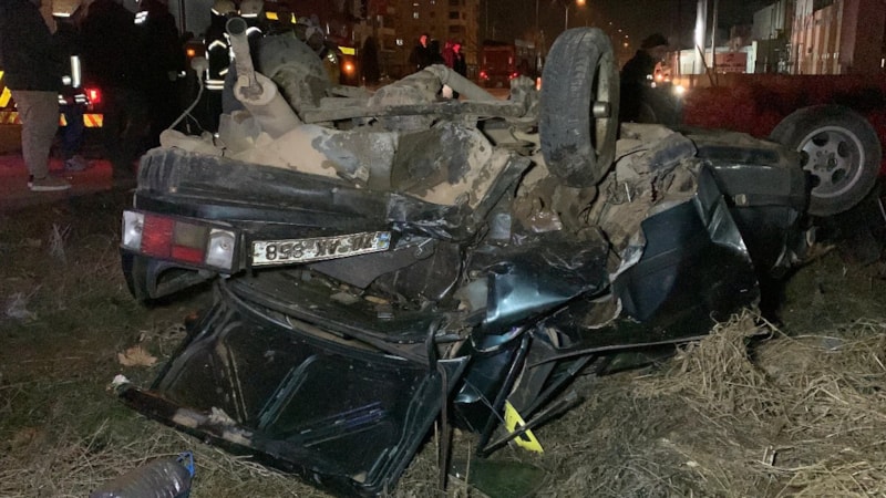 Karaman’da Tofaş otomobil kazada hurdaya döndü: 2 kişi yaralandı