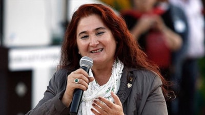 Trafik cezası kıyağına karşı çıkan Sabahat Akkiraz'a milletvekillerinden tepki