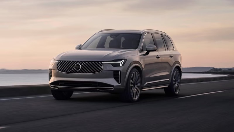 Yenilenen Volvo XC90 Türkiye'de tanıtıldı: İşte fiyatı
