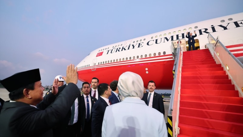 Cumhurbaşkanı Erdoğan Endonezya’dan ayrıldı