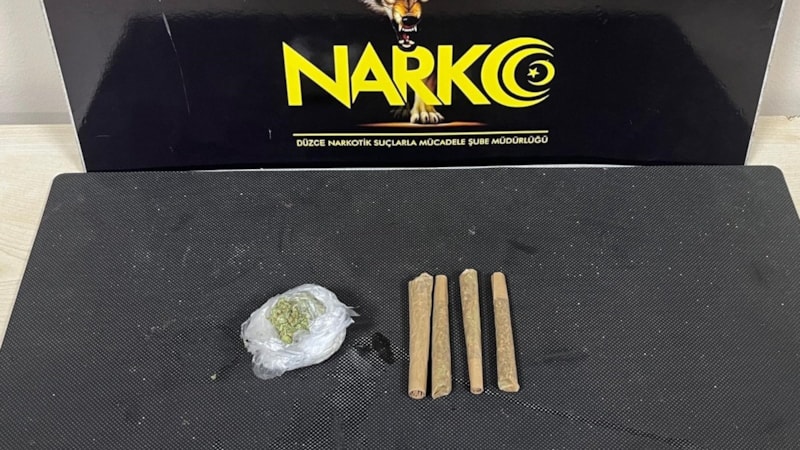 Düzce'de hakkında 8 adet aranma kaydı bulunan şahıs yakalandı