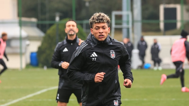Beşiktaş'ta Elan Ricardo, takımla ilk idmanına çıktı