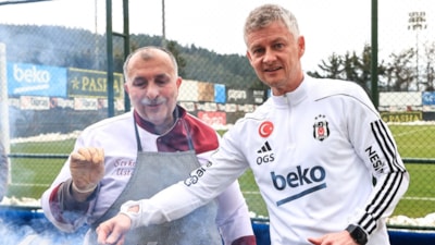 Ole Gunnar Solskjaer, mangalın başına geçti