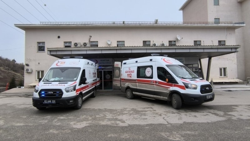 Tunceli'de sokak ortasında çatışma: 4 yaralı