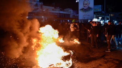 Lübnan yönetimi İran uçağına izin vermedi: Beyrut karıştı