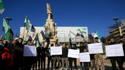 Halep’te PKK/YPG protestosu: Halk, operasyon talep etti