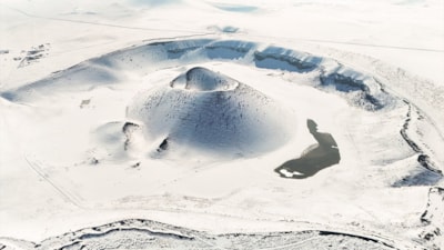 Konya'da Meke Gölü kar yağışının ardından beyaza büründü
