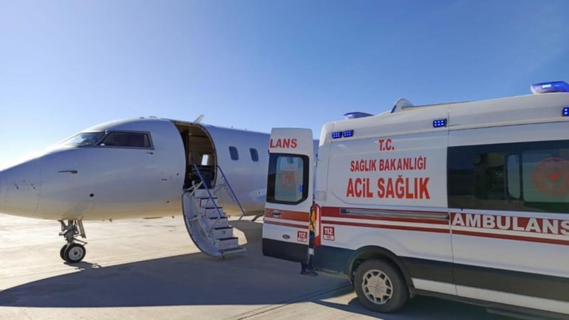 10 yaşındaki hastaya umut olan ambulans uçak Van'dan havalandı