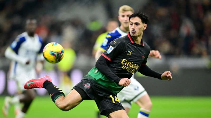 Milan sahasında Hellas Verona'yı yendi